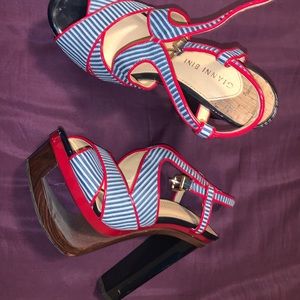 Gianni Bini sandal heels